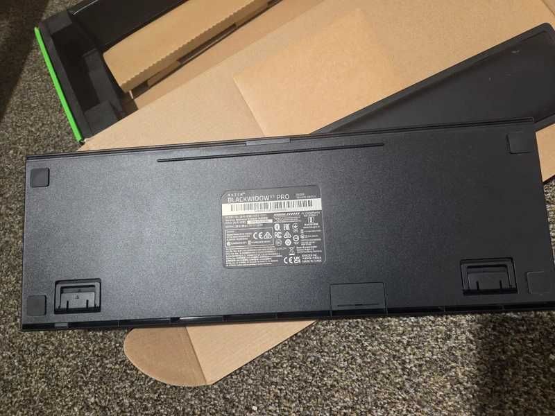 Klawiatura bezprzewodowa Razer Blackwidow V3 Pro Yellow Switch
