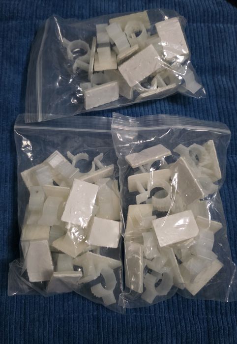 Plastic Cable Clamp Set443859725001707520