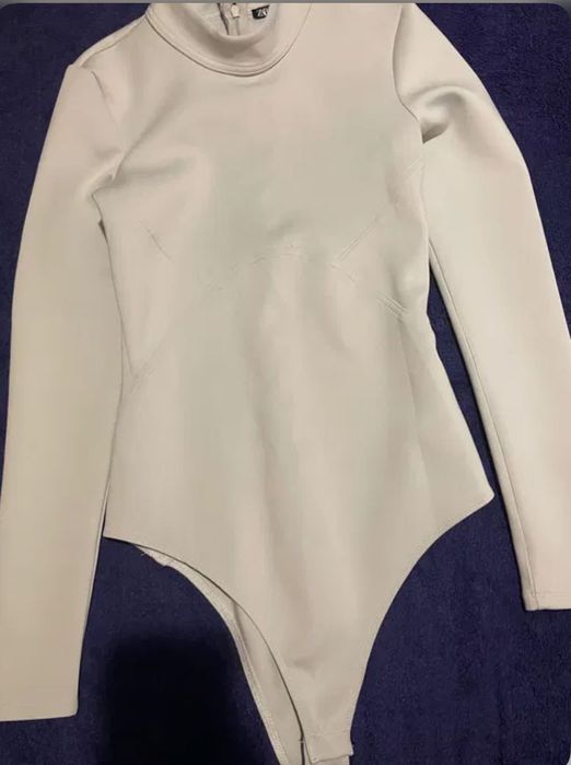 Боді-топ лонг жіноче ZARA з вирізом