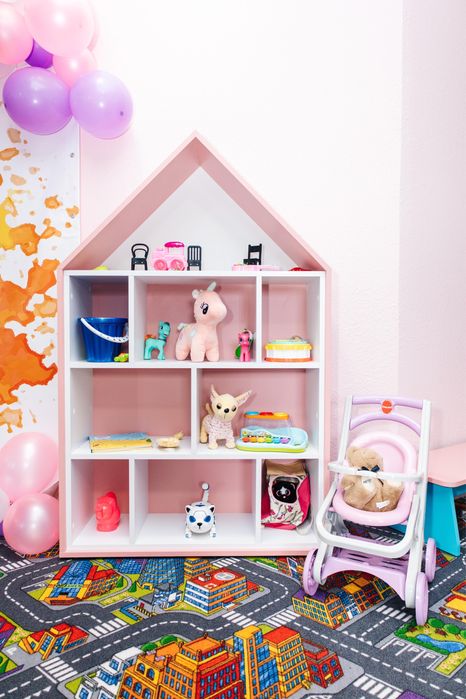 Батутна арена , лабіринт , ігрова кімната