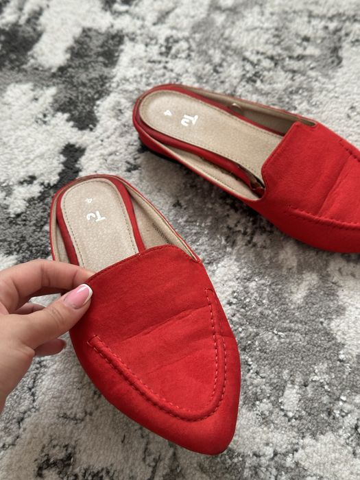 Стильні лофери , мюлі