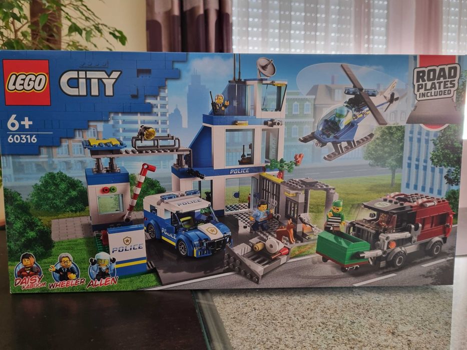 Lego 60316 - City - Esquadra da Polícia