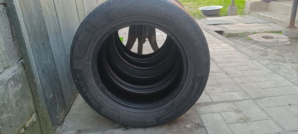 Продам резину б/у 14