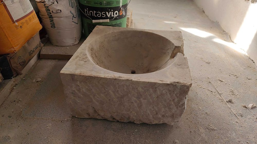 Pia / lavatório em lioz 30cmX30cm