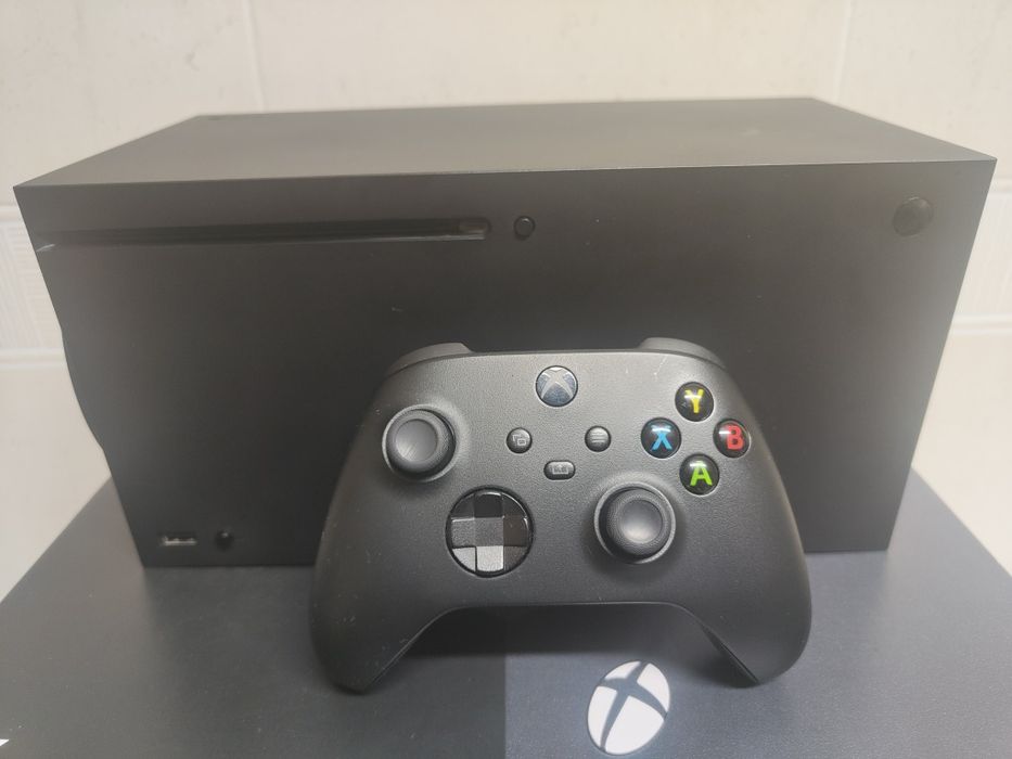 Xbox Series X 1TB  (Aceito retomas)