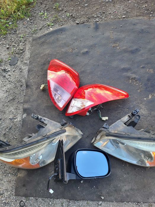 lampy przednie i tylne toyota rav-4 usa