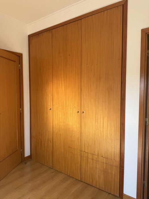 Portas de madeira - cozinha e roupeiro (6 portas)