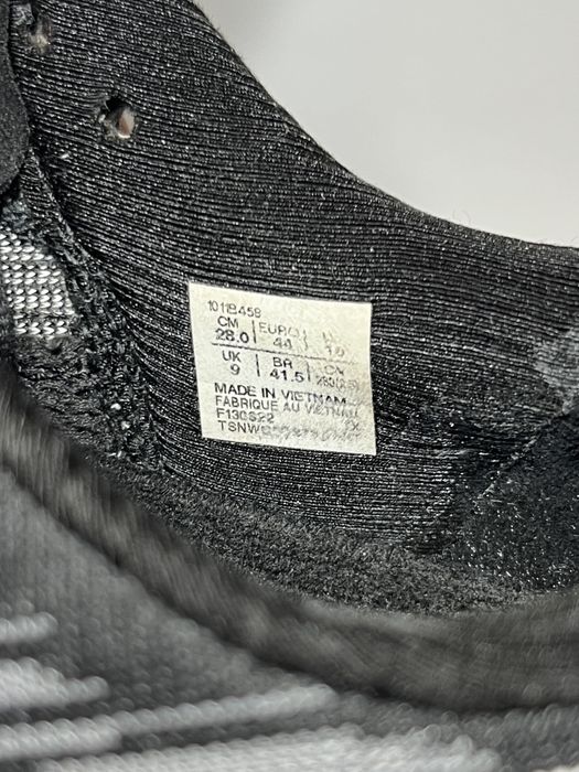 ОРИГІНАЛЬНІ кросівки ASICS Novablast 3