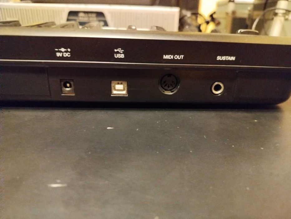 Teclado MIDI Alesis Q49