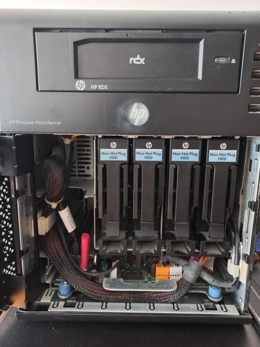 Servidor HP ProLiant MicroServer