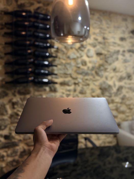 Macbook touch Bar