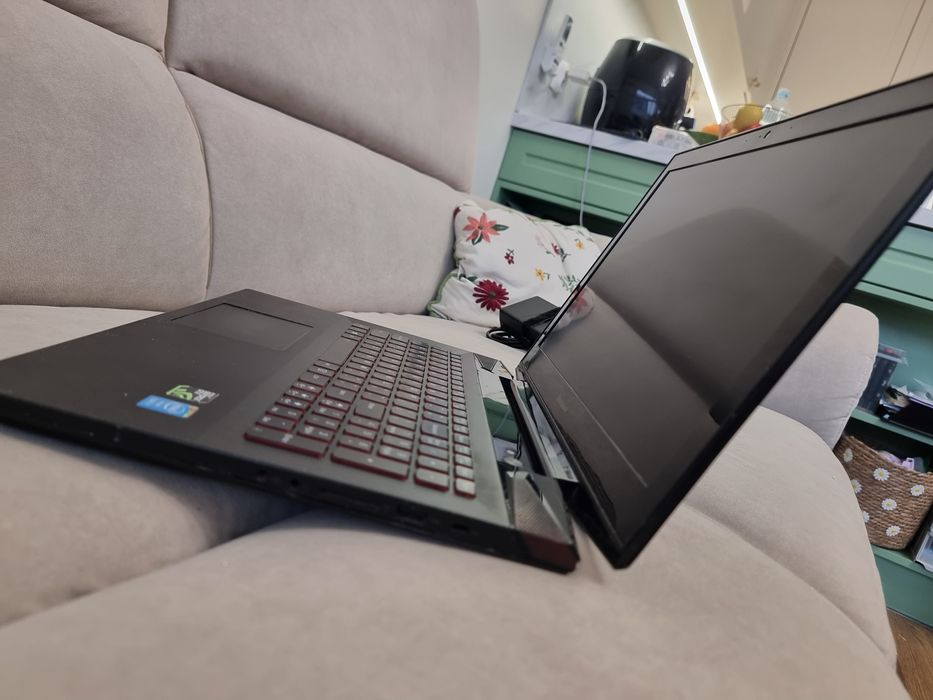 Lenovo Y50-70 – i7 / SSD 120 GB / GTX 860M 4 GB / 8 GB RAM