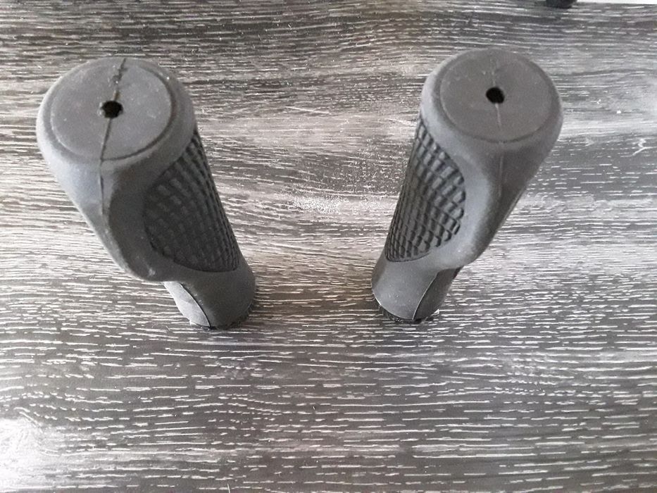 Punhos para trotinete ou bicicleta.descanço para tronitete segway.