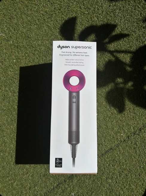 Nowa Stan idealny suszarka do włosów prezent - Dyson HD08
