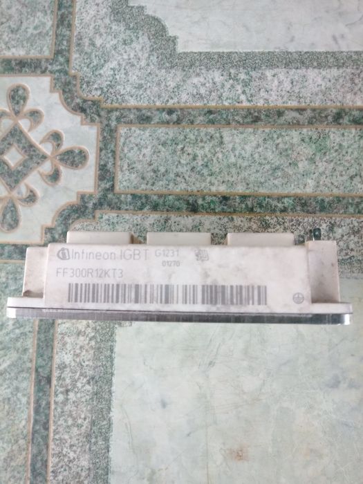 Moduł IGBT FF300R12KT3