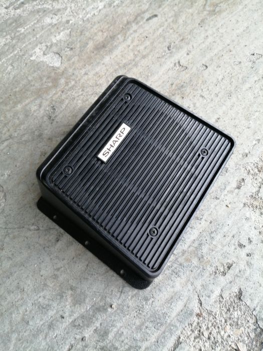 Coluna de som automóvel