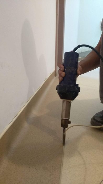 Aplicador de pavimento flutuante