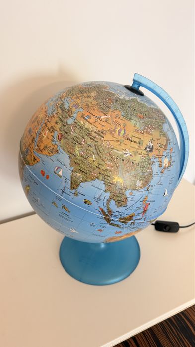 Globo Terrestre Infantil Educativo com Iluminação