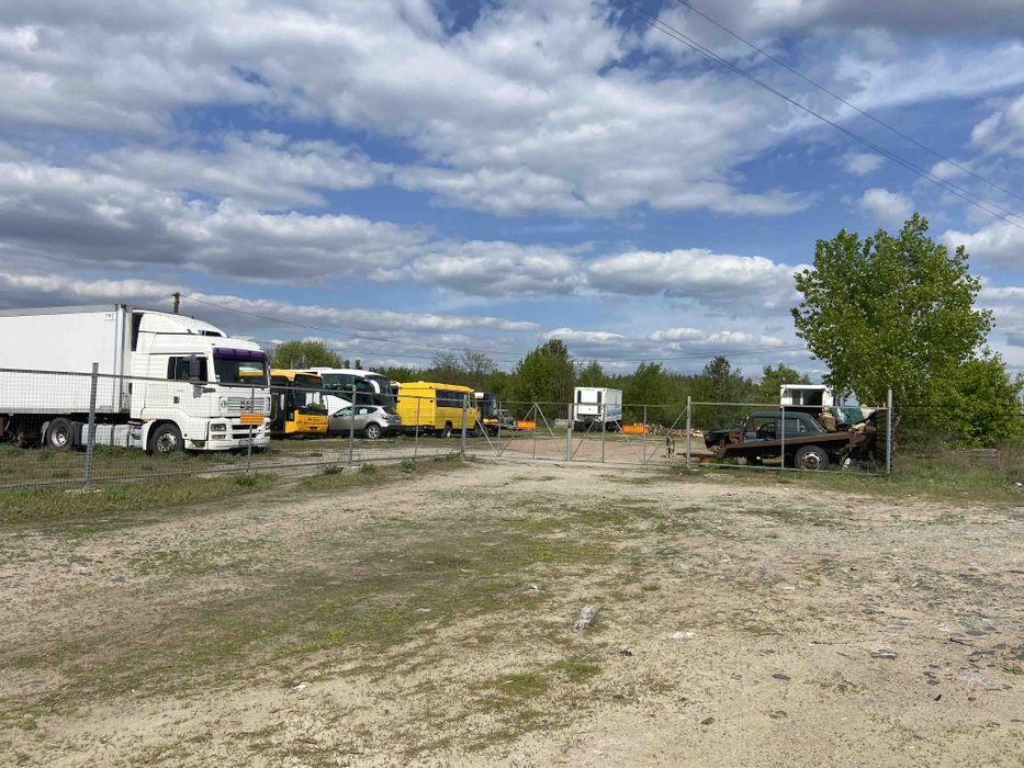 Продам земельну ділянку під комерцію в Сінгурах Житомирського р-ну