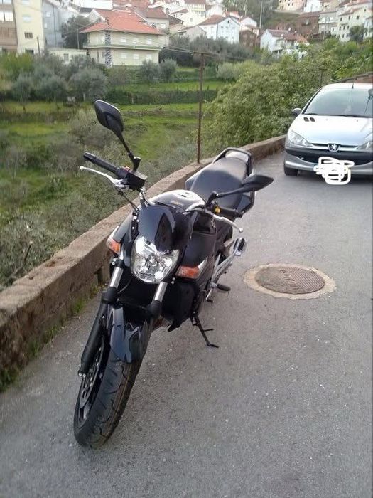 Suzuki GSR  600 Black Edition