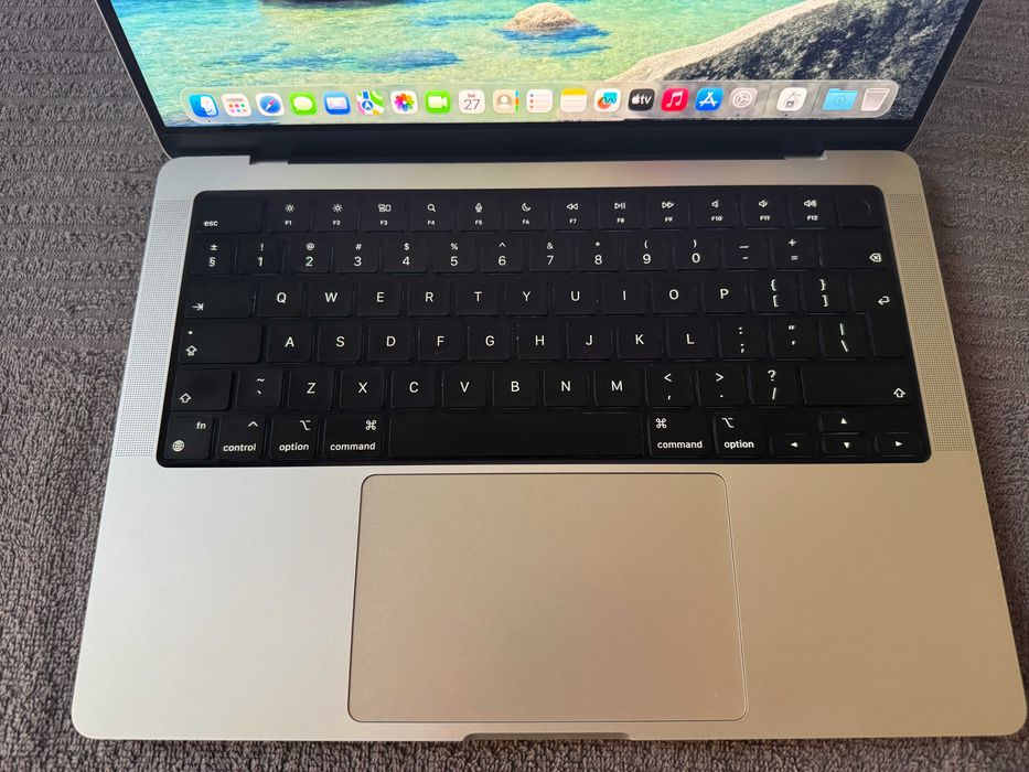 MacBook Pro 14” 2023 M2 Max 32GB RAM 1TB SSD