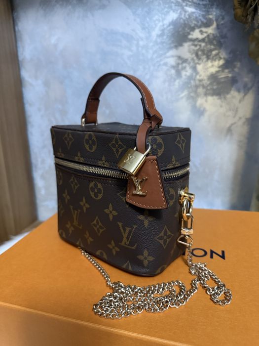 Torebka kuferek Louis Vuitton Vanity
