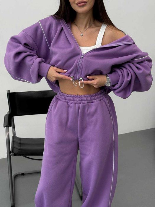 Жіночий спортивний костюм оверсайз на флісі з полосками і затяжками