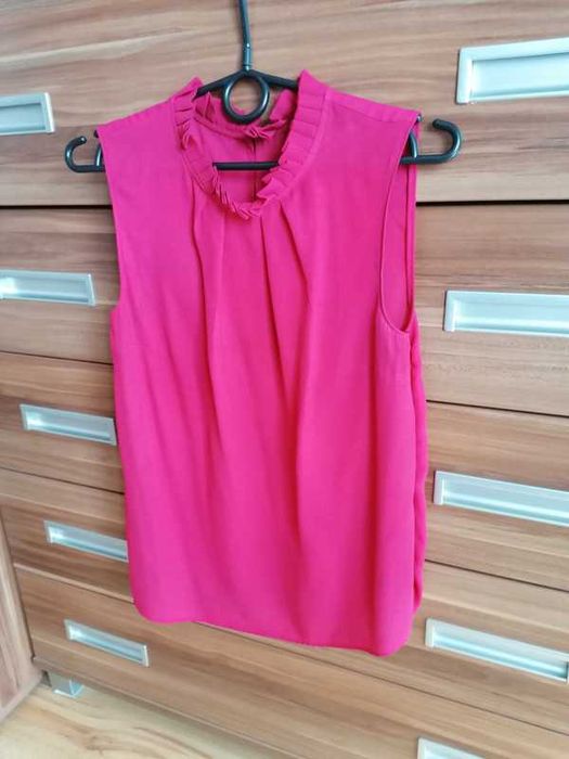 Śliczna koralowo-różowa bluzeczka ze stójką, rozm. XS/S