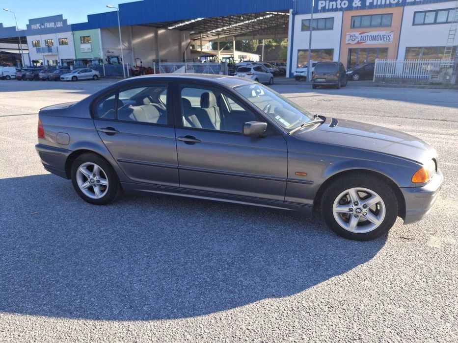 Automóvel BMW 316 i