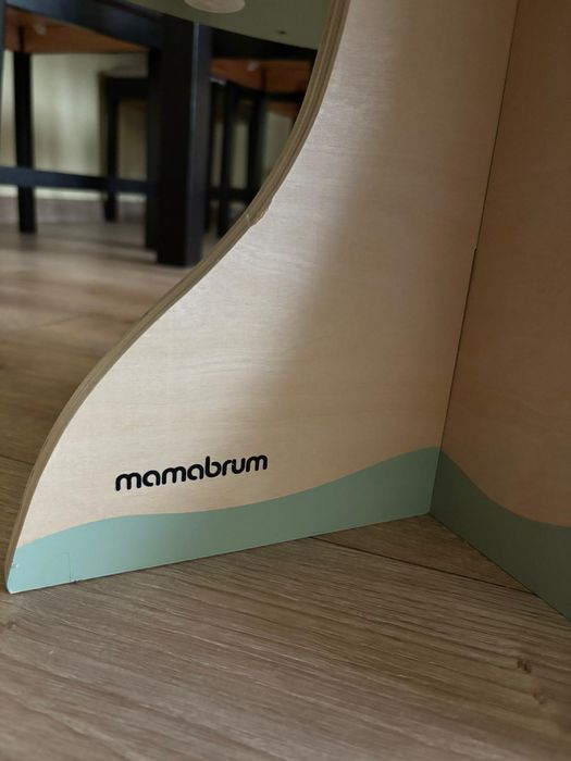 Stolik edukacyjny drewniany dla dzieci