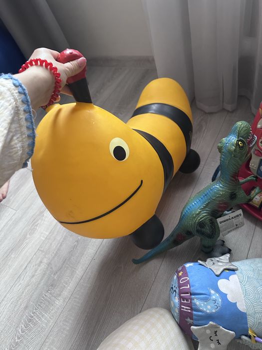 Мякі іграшки ,розвиваючі іграшки