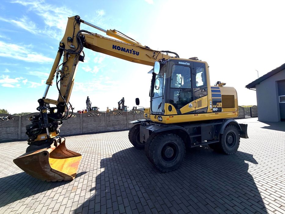 Komatsu PW160-11  Komatsu PW160-11