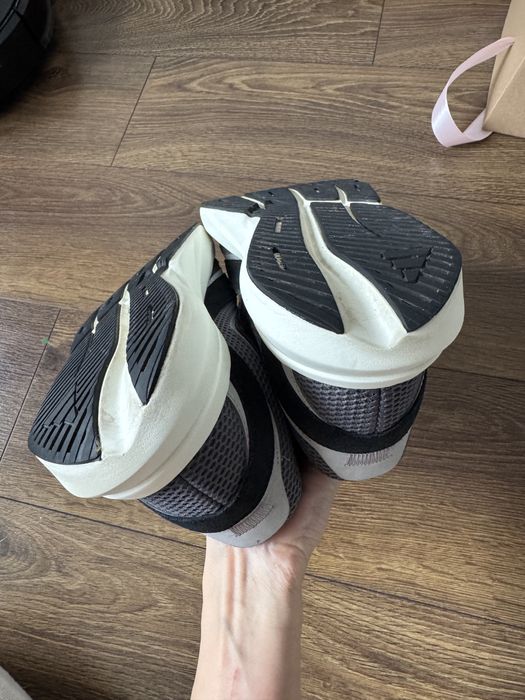 Кроссівки Adidas LIGHTSTRIDE