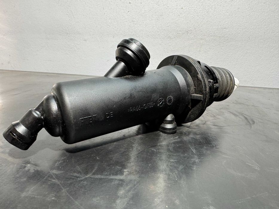 Pompka sprzęgła MAN