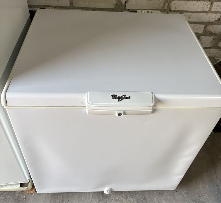 Морозильна скриня Whirlpool WH2000