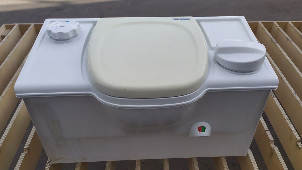 Біотуалет Thetford Cassette Toilet C2 для автодому / каравану