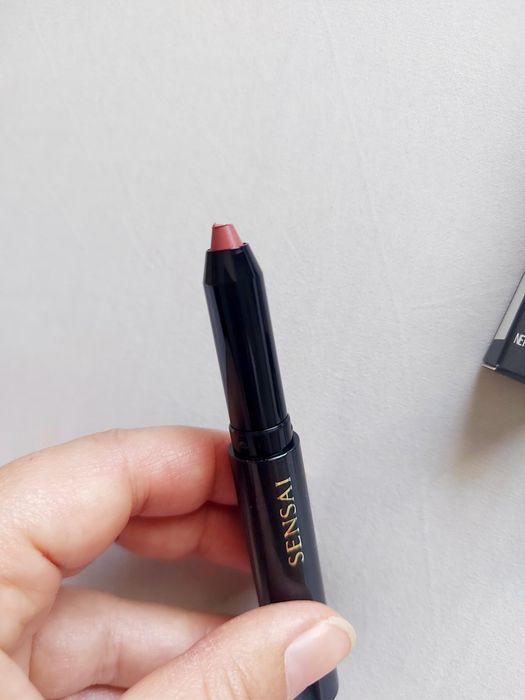 Sensai Silky design rouge