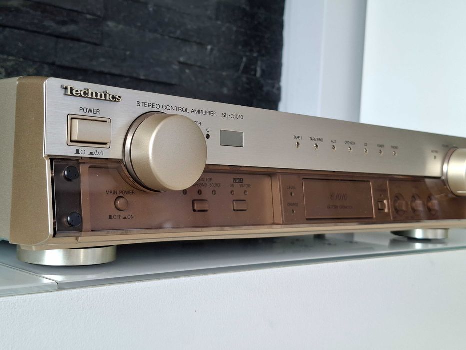 Przedwzmacniacz Technics SU-C1010