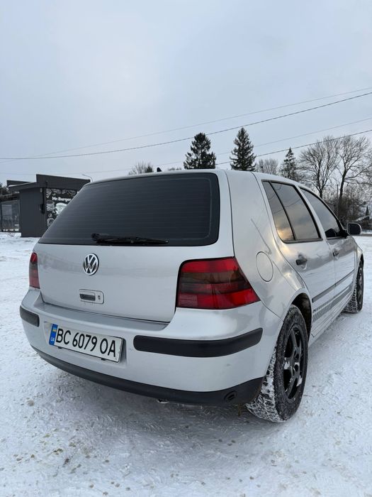 Продам Volkswagen Golf IV 1.6 газ/бензин, автомат