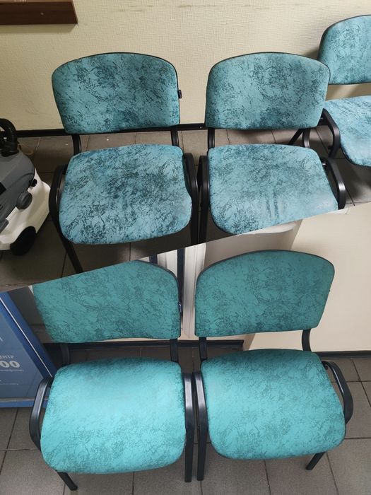 Виїзда хімчистка м'яких меблів