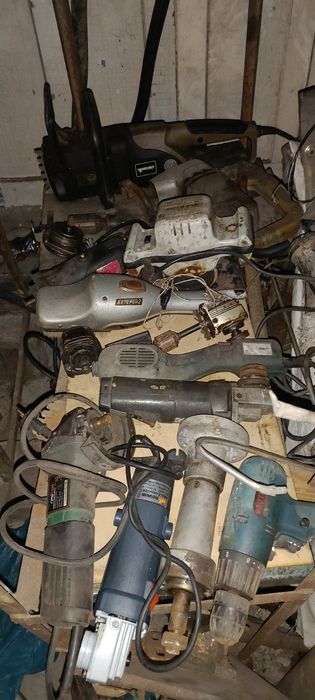 Электроинструмент на запчасти