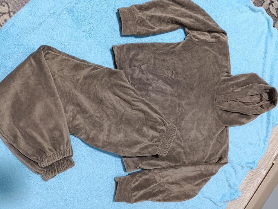 Спортивний костюм 140