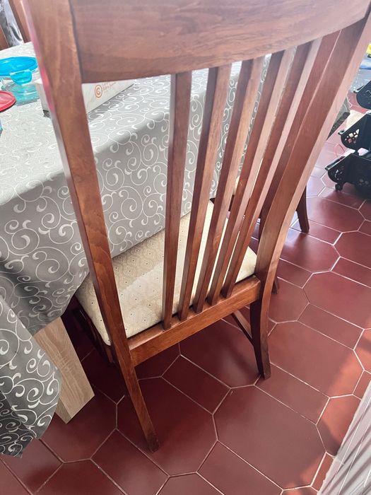 Conjunto de 4 cadeiras