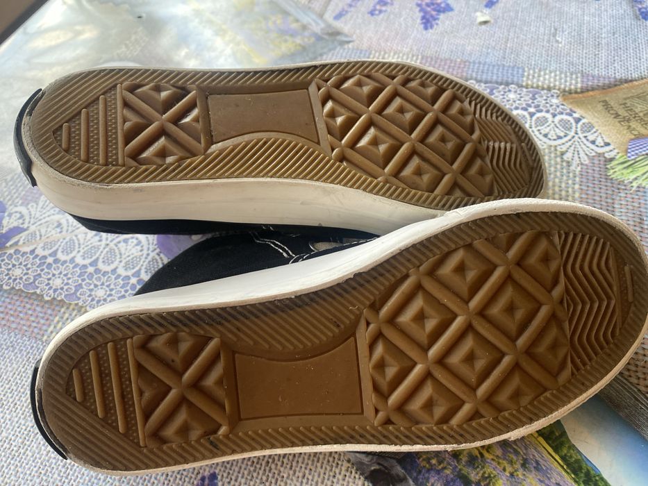 Продам кеды детские