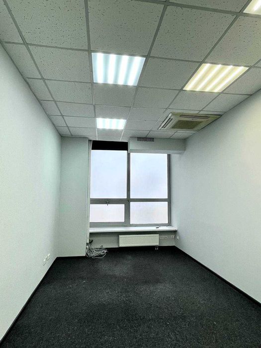 Оренда Офісу 26 м2 біля метро Палац Спорту, Пл. Українських Героїв