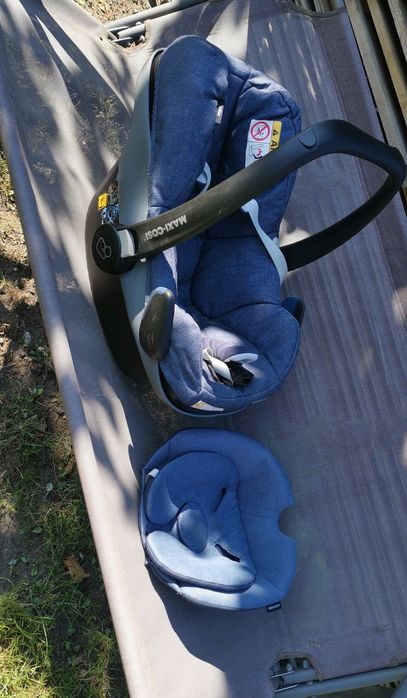 Fotelik nosidełko Maxi Cosi Peeble plus 0-12 kg + baza