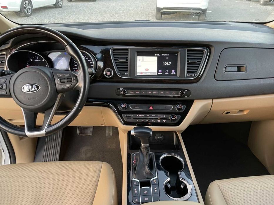 Kia Carnival NOBLESSE 2019 2,2d