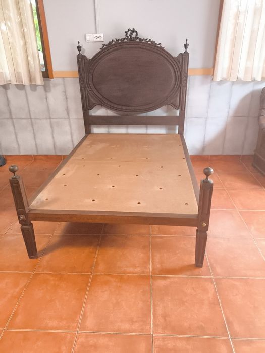 Cama casal D.Maria