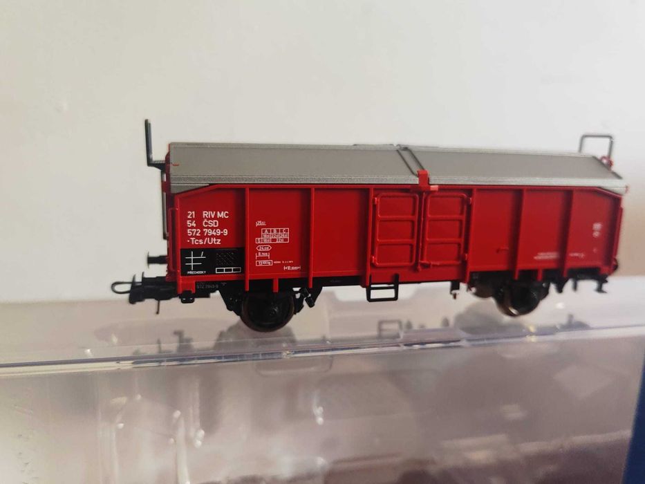 Roco 77040 - Zestaw 2 wagonów towarowych krytych, CSD, epoka IV, H0