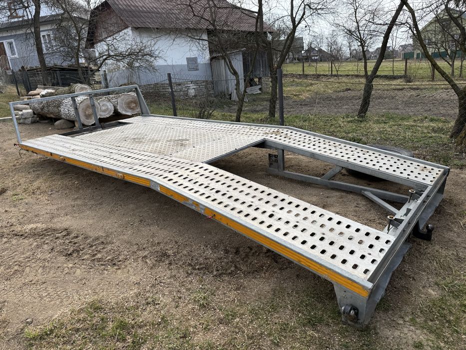 Платформа на евакуатор  лавета